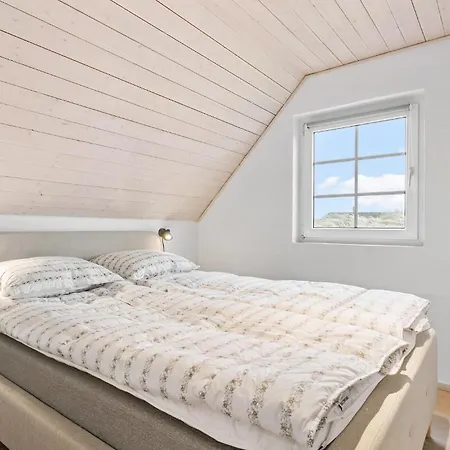 4 Bedroom Amazing In Ringkobing * Nørre Lyngvig