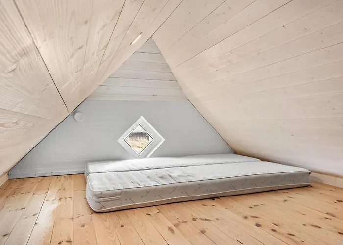 Feriehus 4 Bedroom Amazing In